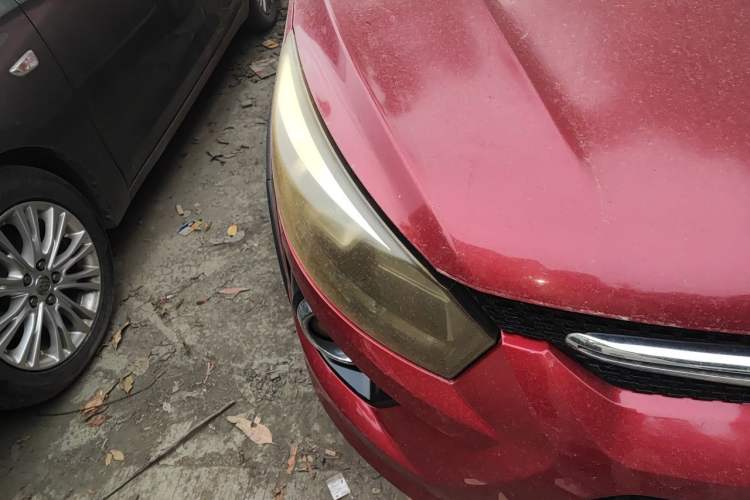 Used BAIC Senova X25 2015 1.5L Manual Elite Edition Right Front Headlight