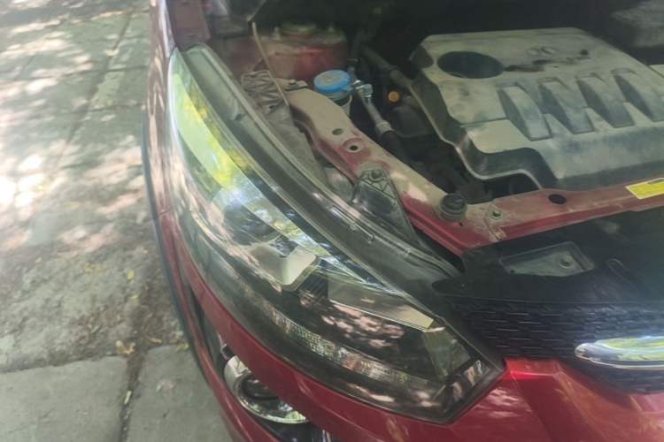 Used BAIC Senova X25 2015 1.5L Manual Elite Edition Right Front Headlight