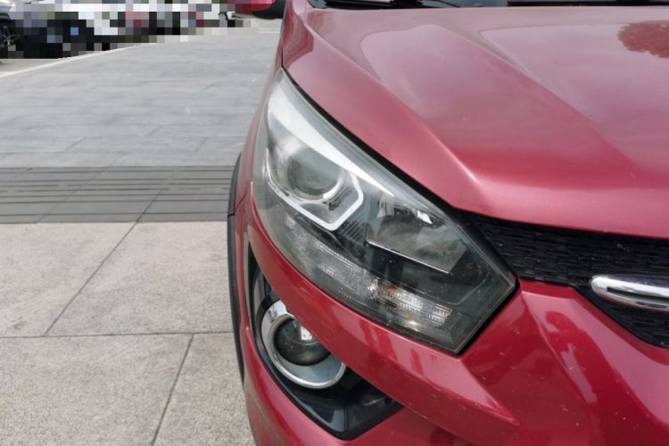 Used BAIC Senova X25 2015 1.5L manual Comfort trim level Right Front Headlight