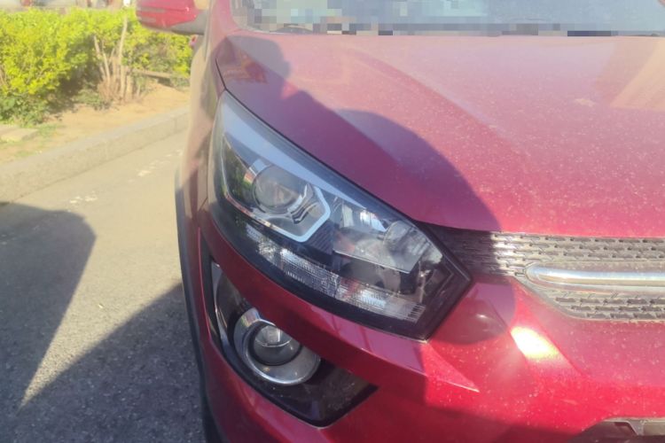 Used BAIC Senova X25 2015 1.5L manual Comfort trim level Right Front Headlight