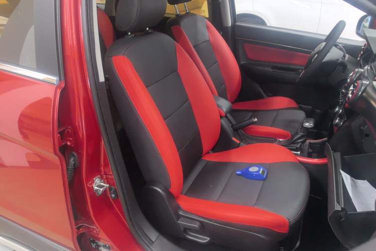 Used BAIC Senova X25 2015 1.5L Automatic Elite Model Right Front Seat