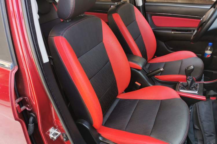 Used BAIC Senova X25 2015 1.5L Manual Elite Edition Right Front Seat