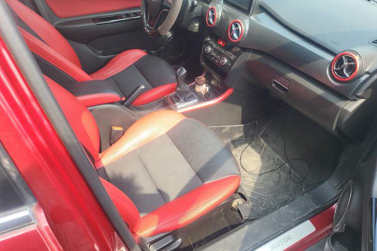 Used BAIC Senova X25 2015 1.5L Manual Elite Edition Right Front Seat