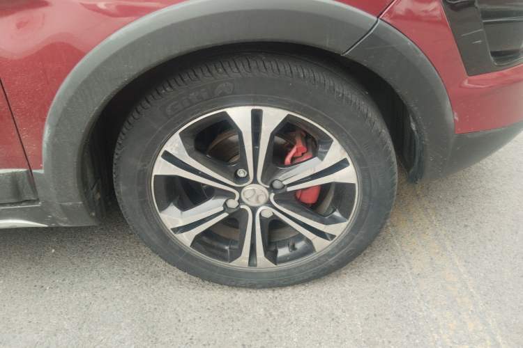Used BAIC Senova X25 2015 1.5L Manual Elite Edition Right Front Wheel Hub