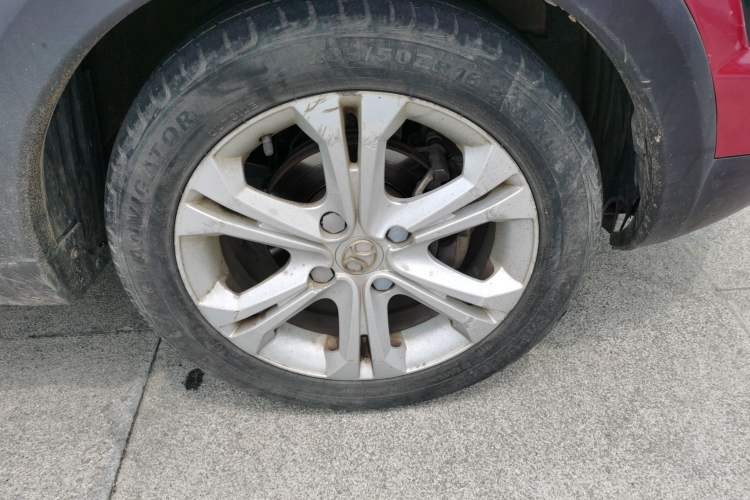 Used BAIC Senova X25 2015 1.5L manual Comfort trim level Right Front Wheel Hub
