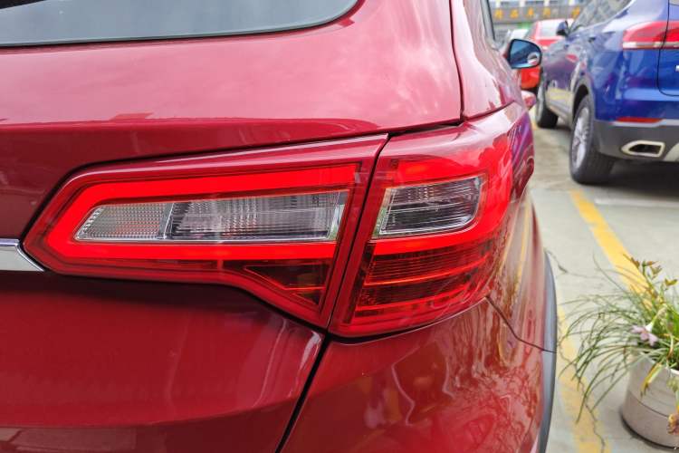 Used BAIC Senova X25 2015 1.5L Automatic Elite Model Right Rear Taillight