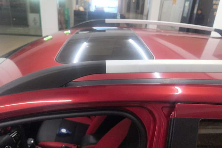 Used BAIC Senova X25 2015 1.5L Automatic Elite Model Roof
