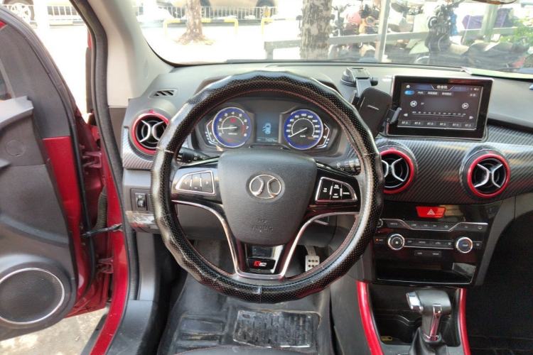 Used BAIC Senova X25 2015 1.5L Automatic Elite Model Steering Wheel