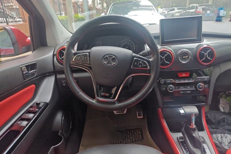 Used BAIC Senova X25 2015 1.5L automatic luxury version Steering Wheel
