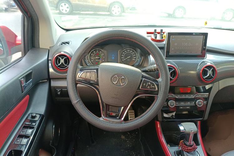Used BAIC Senova X25 2015 1.5L Automatic Elite Model Steering Wheel