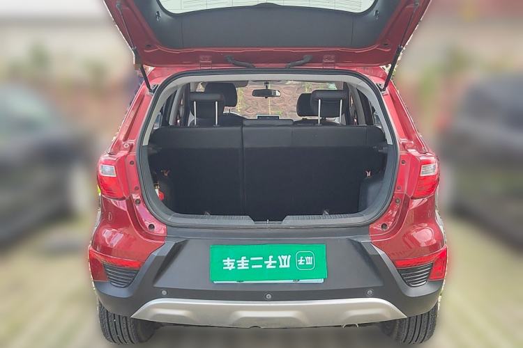 Used BAIC Senova X25 2015 1.5L Manual Elite Edition Trunk