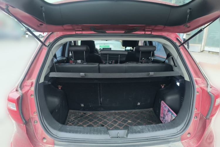 Used BAIC Senova X25 2015 1.5L Manual Elite Edition Trunk