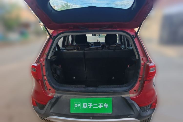 Used BAIC Senova X25 2015 1.5L Manual Elite Edition Trunk