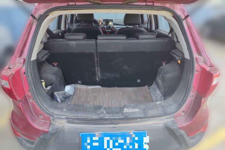 Used BAIC Senova X25 2015 1.5L Manual Elite Edition Trunk