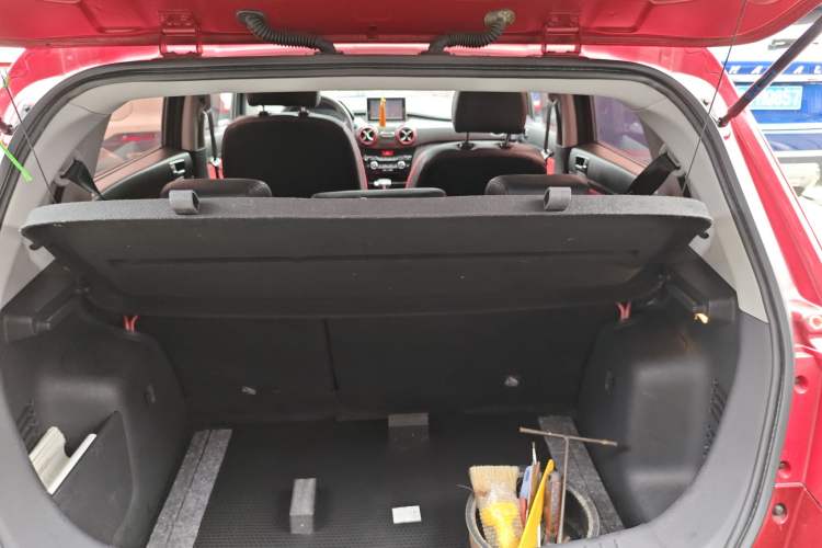 Used BAIC Senova X25 2015 1.5L Automatic Elite Model Trunk