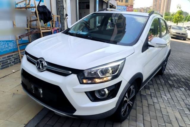 Used BAIC Senova X25 2015 1.5L manual Comfort trim level