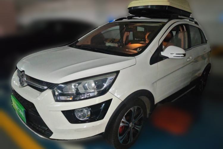 Used BAIC Senova X25 2015 1.5L Automatic Elite Model Guazi used car, China used car export, Used car for sale, Used cars, Cheapest cars for sale