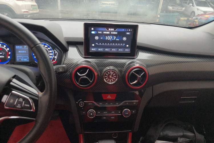 Used BAIC Senova X25 2015 1.5L Automatic Elite Model Audio And AC Panel