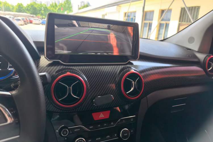 Used BAIC Senova X25 2015 1.5L Automatic Elite Model Audio And AC Panel