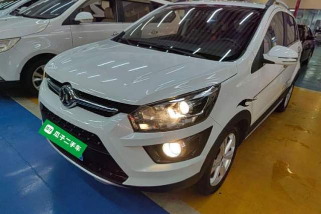 Used BAIC Senova X25 2015 1.5L manual Comfort trim level