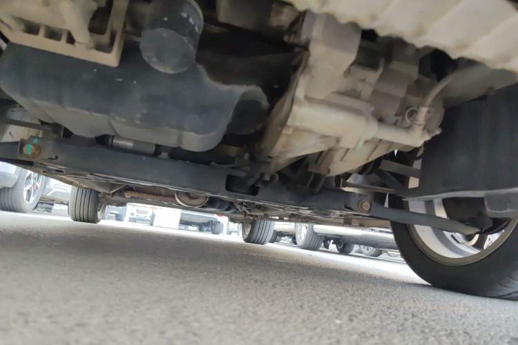 Used BAIC Senova X25 2015 1.5L manual Comfort trim level Chassis Front