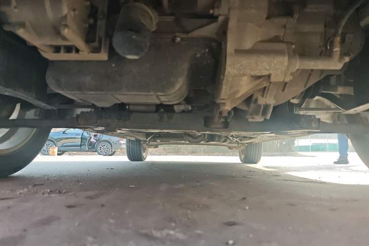 Used BAIC Senova X25 2015 1.5L manual Comfort trim level Chassis Front