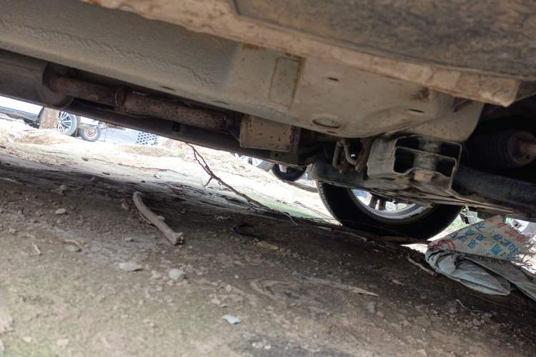 Used BAIC Senova X25 2015 1.5L manual Comfort trim level Chassis Rear Right