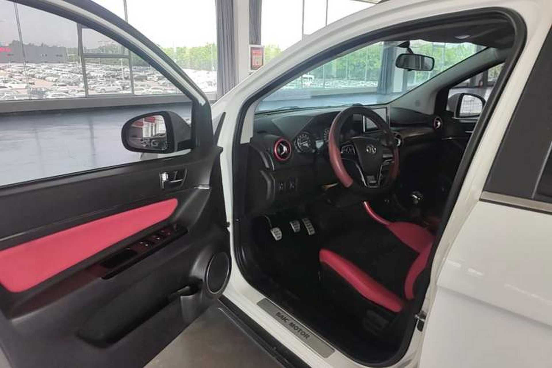 Used BAIC Senova X25 2015 1.5L manual Comfort trim level Driver Seat