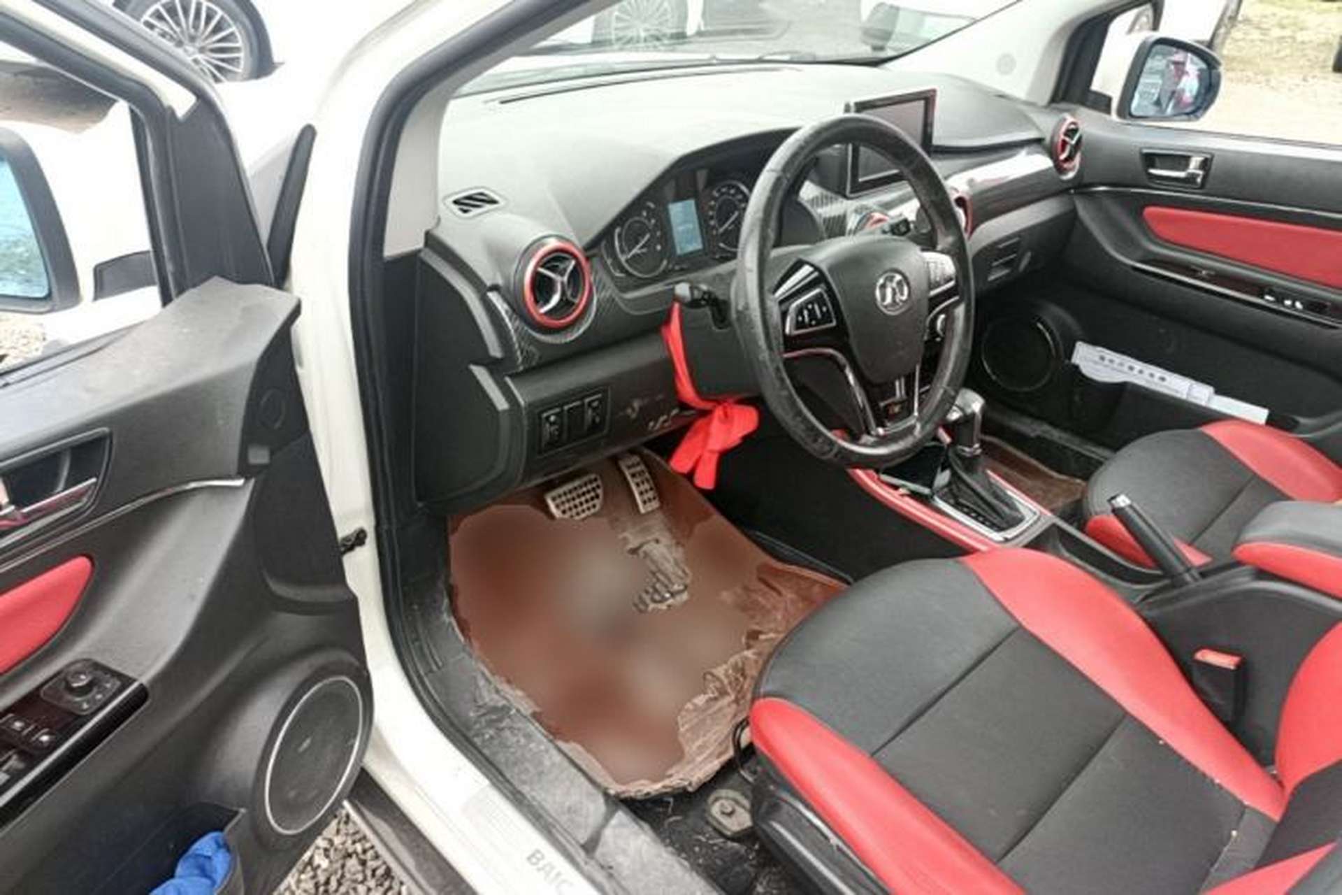 Used BAIC Senova X25 2015 1.5L Automatic Elite Model Driver Seat