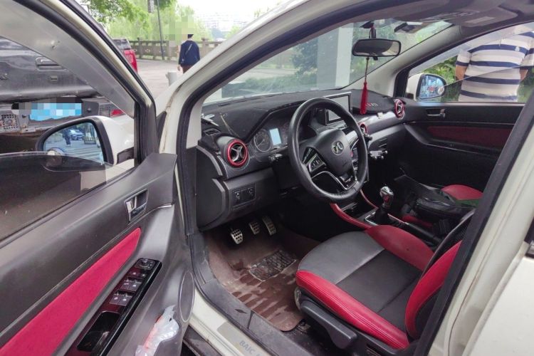 Used BAIC Senova X25 2015 1.5L Manual Elite Edition Driver Seat