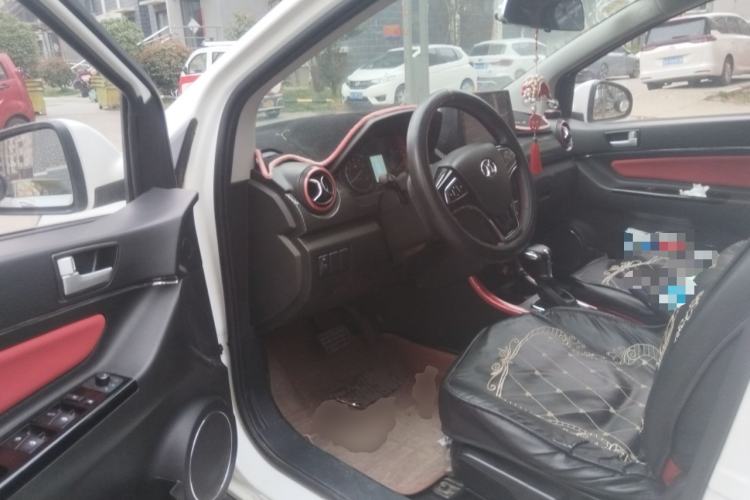 Used BAIC Senova X25 2015 1.5L Automatic Elite Model Driver Seat