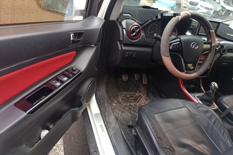 Used BAIC Senova X25 2015 1.5L Manual Elite Edition Driver Seat