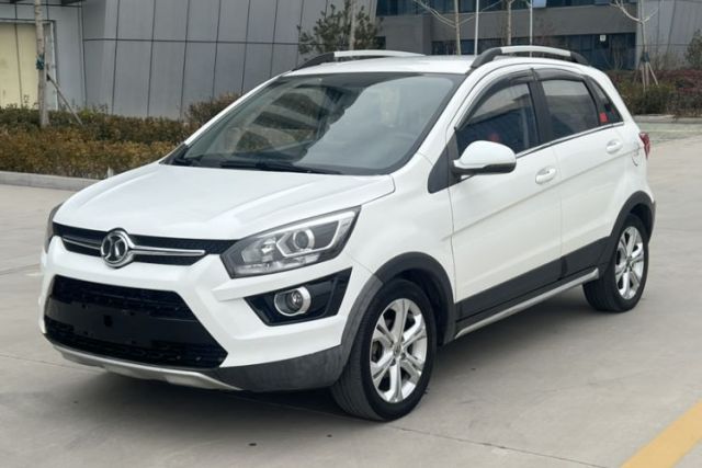 Used BAIC Senova X25 2015 1.5L manual Comfort trim level
