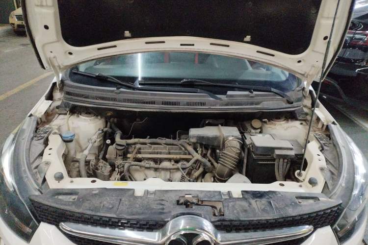 Used BAIC Senova X25 2015 1.5L Manual Elite Edition Engine Bay