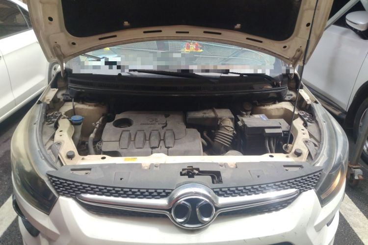 Used BAIC Senova X25 2015 1.5L Manual Elite Edition Engine Bay