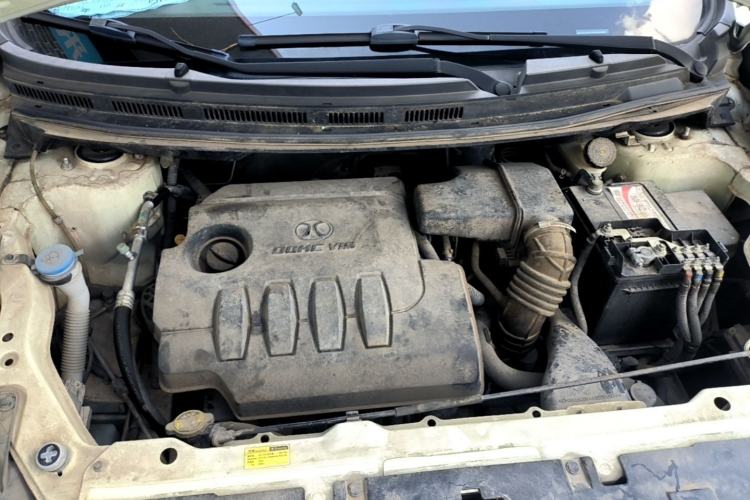 Used BAIC Senova X25 2015 1.5L manual Comfort trim level Engine Bay