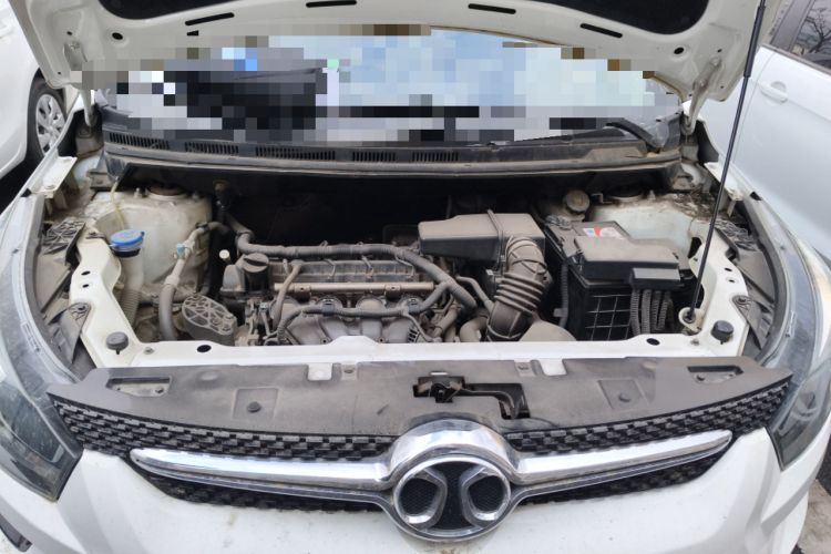 Used BAIC Senova X25 2015 1.5L manual Comfort trim level Engine Bay