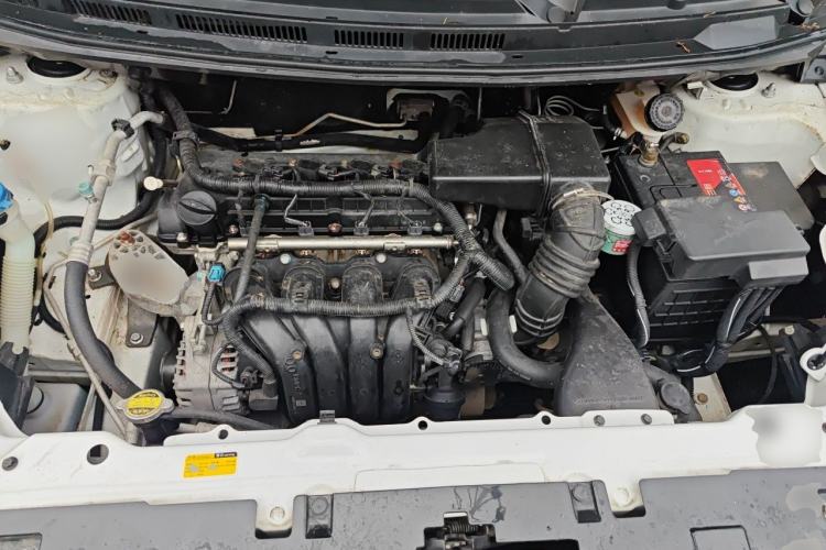 Used BAIC Senova X25 2015 1.5L manual Comfort trim level Engine Bay