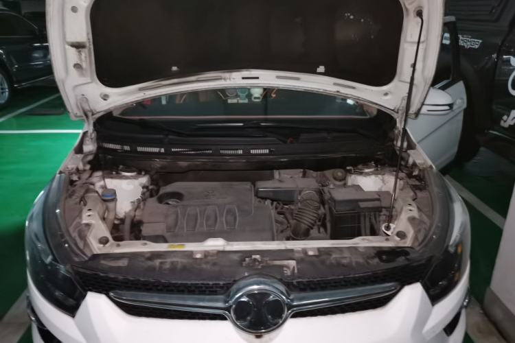 Used BAIC Senova X25 2015 1.5L Manual Elite Edition Engine Bay