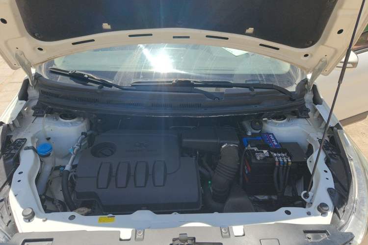 Used BAIC Senova X25 2015 1.5L Manual Elite Edition Engine Bay