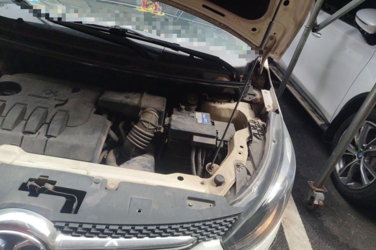 Used BAIC Senova X25 2015 1.5L Manual Elite Edition Engine Bay Left