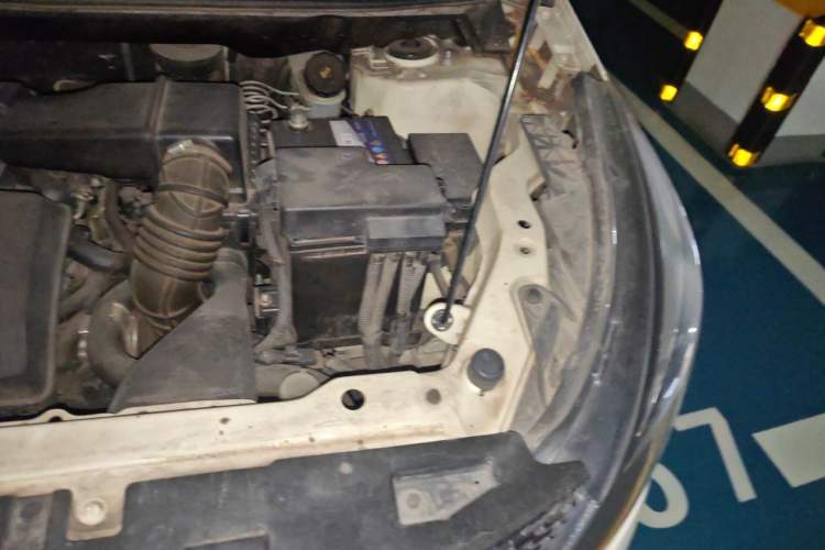 Used BAIC Senova X25 2015 1.5L Automatic Elite Model Engine Bay Left