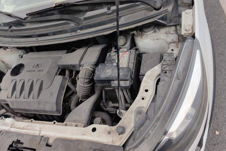Used BAIC Senova X25 2015 1.5L Manual Elite Edition Engine Bay Left