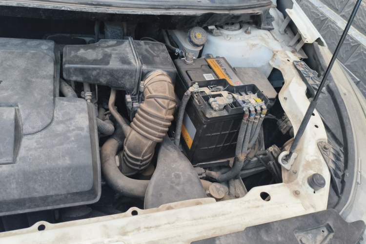 Used BAIC Senova X25 2015 1.5L Manual Elite Edition Engine Bay Left