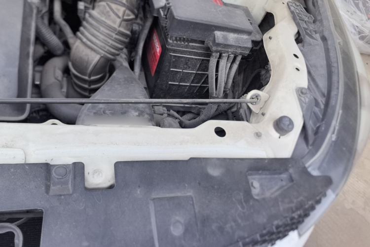 Used BAIC Senova X25 2015 1.5L Manual Elite Edition Engine Bay Left