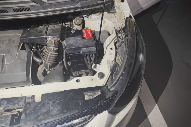 Used BAIC Senova X25 2015 1.5L Automatic Elite Model Engine Bay Left