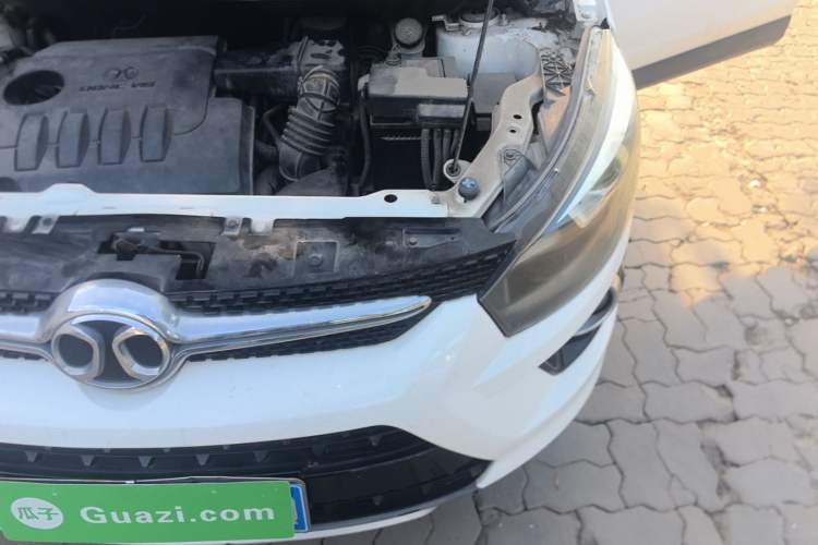 Used BAIC Senova X25 2015 1.5L Automatic Elite Model Engine Bay Left