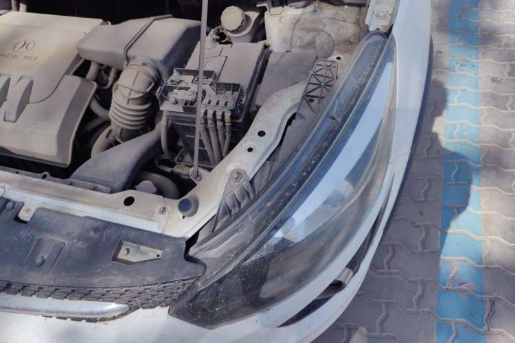 Used BAIC Senova X25 2015 1.5L Manual Elite Edition Engine Bay Left