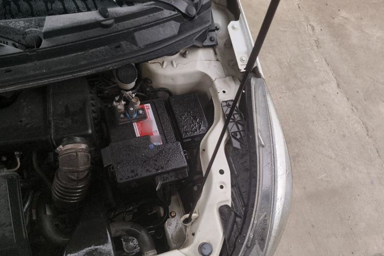 Used BAIC Senova X25 2015 1.5L Manual Elite Edition Engine Bay Left