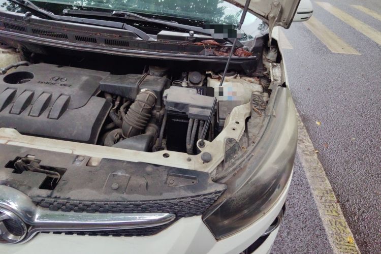 Used BAIC Senova X25 2015 1.5L Manual Elite Edition Engine Bay Left